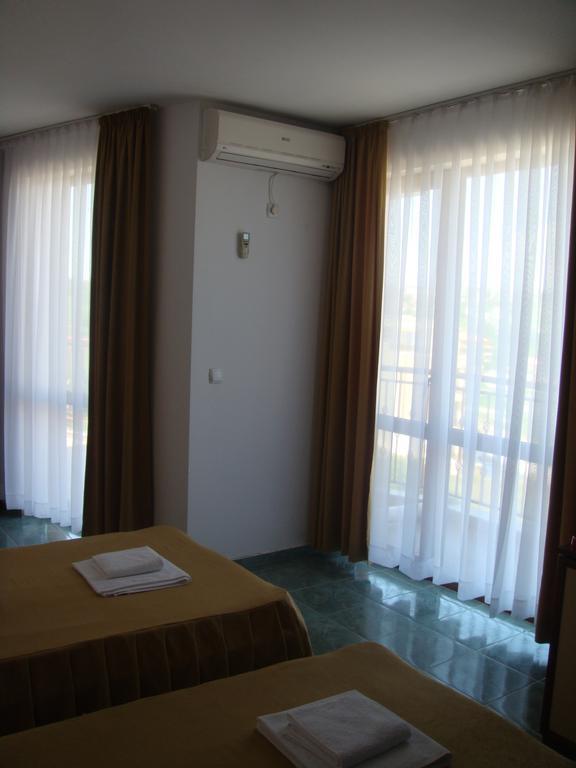 Svetlana Hotel ビャラ エクステリア 写真