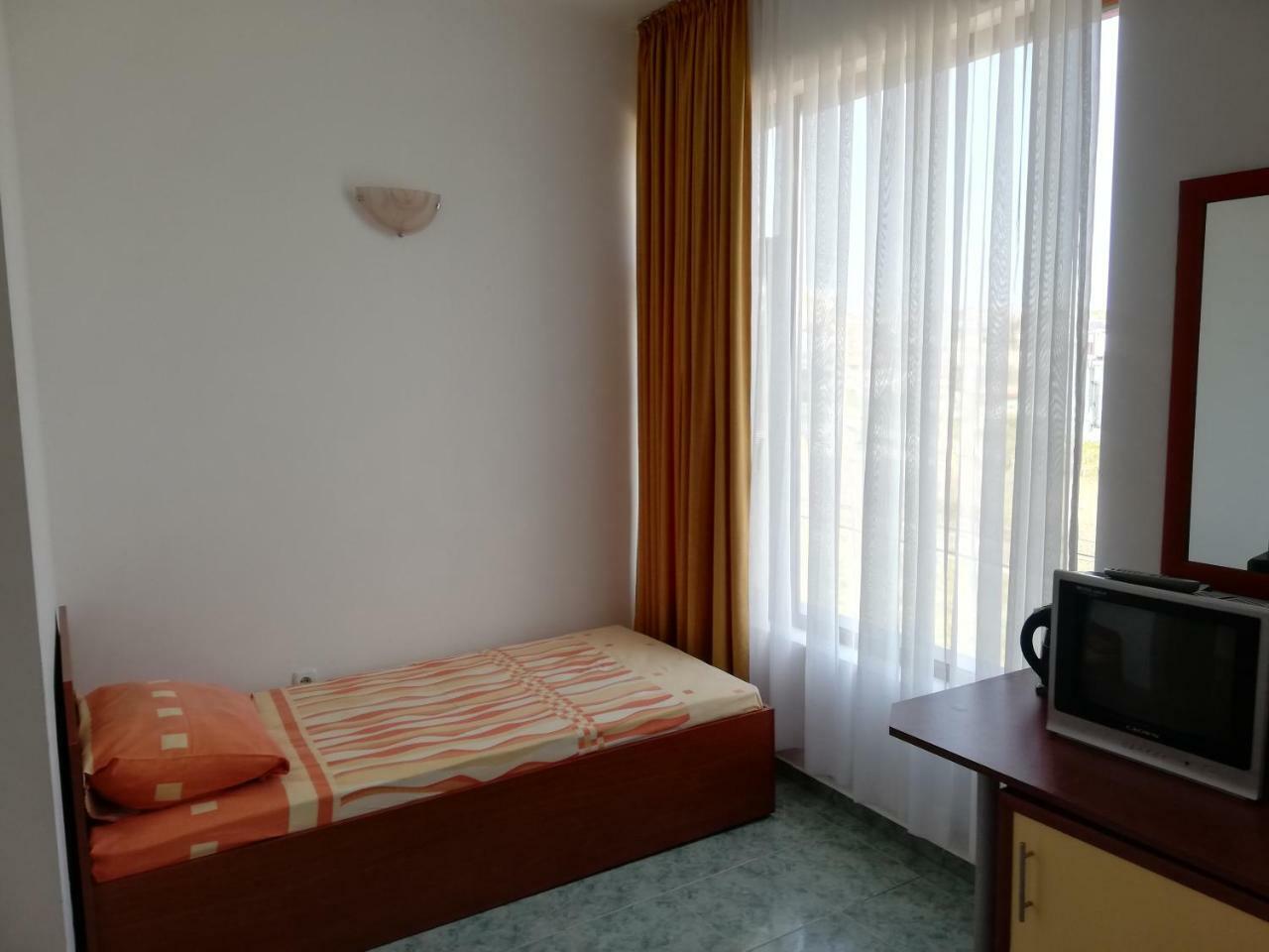 Svetlana Hotel ビャラ エクステリア 写真